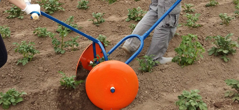 Un rincalzatore a forma di aratro