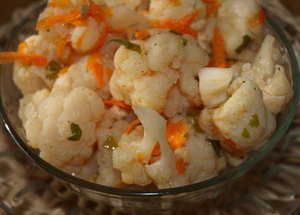 Korejiešu stila marinēti ziedkāposti Korejiešu stila marinēti ziedkāposti