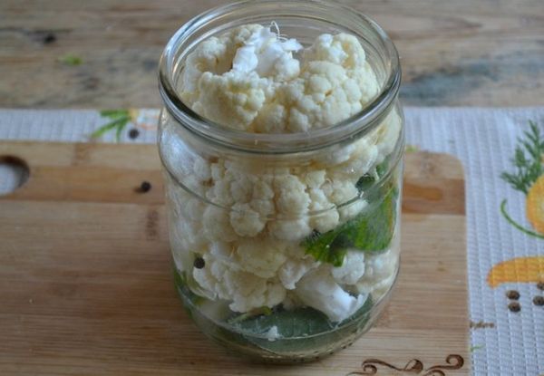 Marinēti ziedkāposti bez sterilizācijas Marinēti ziedkāposti bez sterilizācijas