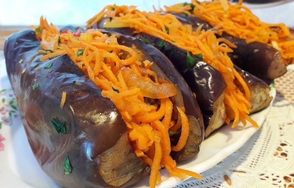 Pildīti baklažāni rullēšanai Pildīti baklažāni rullēšanai