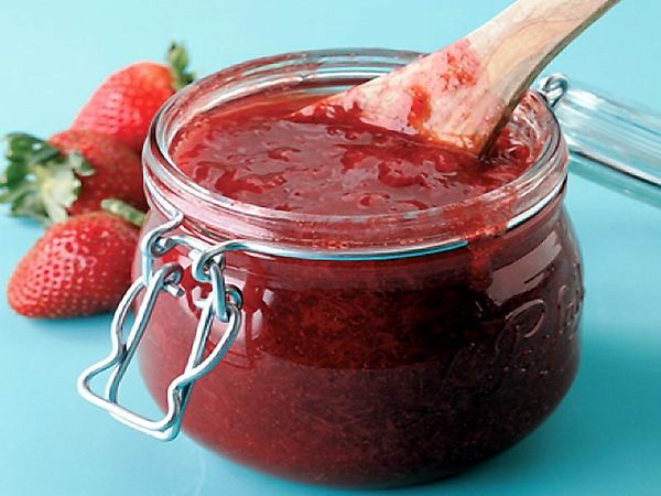 Zemeņu ievārījumu var pagatavot lēnajā plītī. Zemeņu ievārījumu var pagatavot lēnajā plītī.