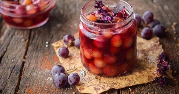 Garšīgs vīnogu ievārījums ar sēklām Garšīgs vīnogu ievārījums ar sēklām