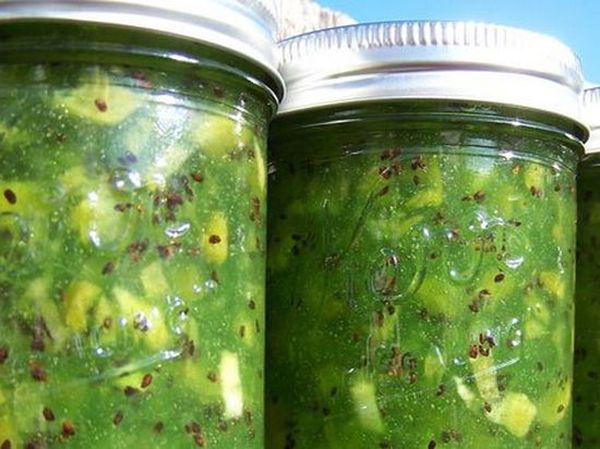 Smaragda kivi deserts Smaragda kivi deserts