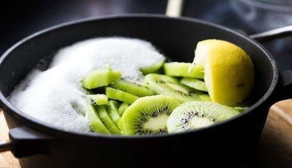 Kivi deserts ar citronu Kivi deserts ar citronu