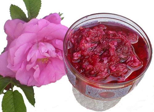 Rozā deserts ar rožu gurniem Rozā deserts ar rožu gurniem